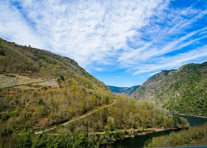 Olar De Отель *